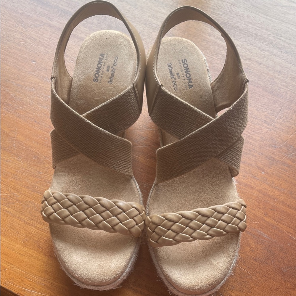 Sonoma Women's Woven Tan Wedges